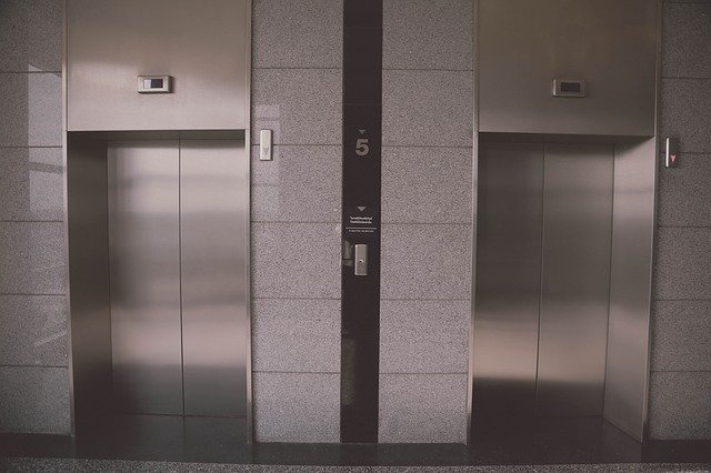 výtahy nerezové